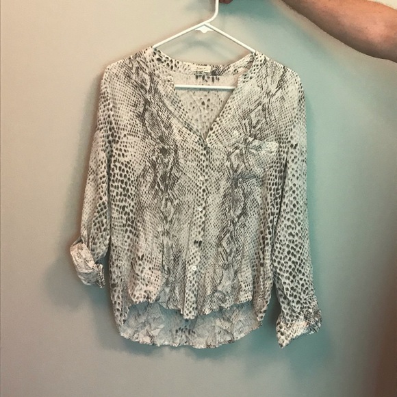 Joie Blouse - Picture 2 of 4